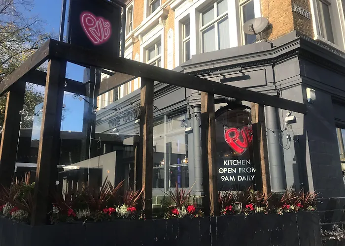 Publove @ The Crown, Battersea Londyn